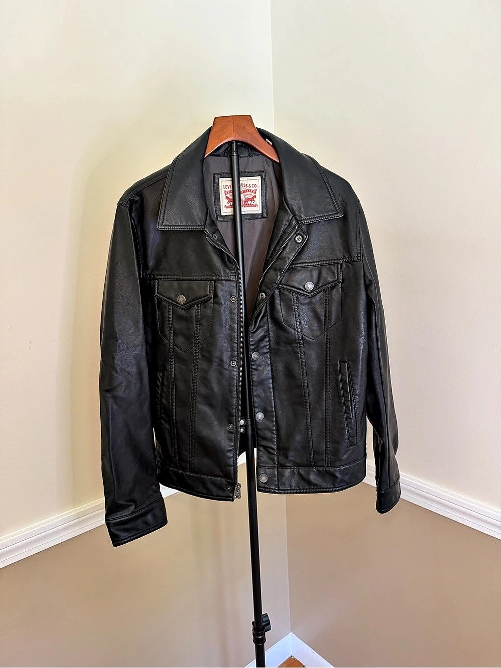 Levi Strauss & Co. Leather Motorcycle Jacket Size Small